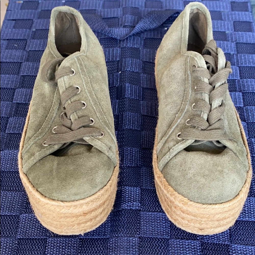 Shoes leather upper